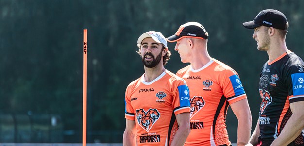 Tiger Thompson: Tennis ace trains with heroes