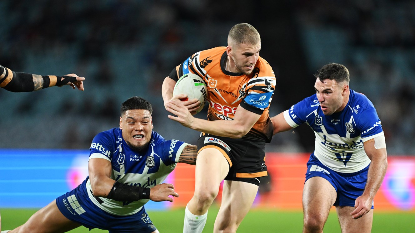 Wests Tigers go down to Dogs at Accor