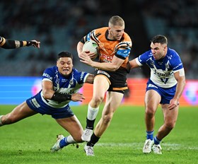 Wests Tigers go down to Dogs at Accor