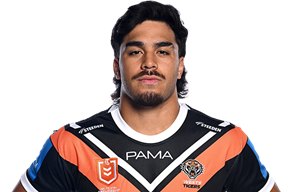 Photo of Solomona Faataape