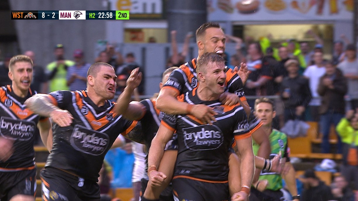 Garner bulldozes DCE