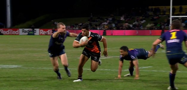Talau gets the first Wests Tigers try