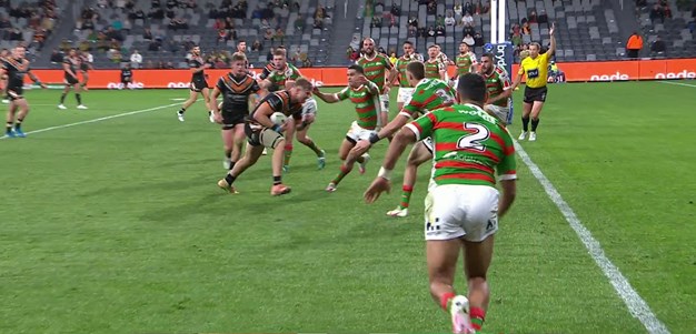 Garner breaks through for the first Wests Tigers try