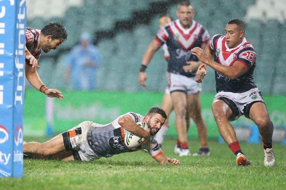 Competition - NRL Premiership.Teams - Sydney Roosters v Wests Tigers.Round - Round 14Date - Sunday 5th of June of June 2016.Venue - ALLIANZ Stadium, Sydney.Photographer â Grant Trouville Â© NRL Photos.Description - #Rain #Wet .