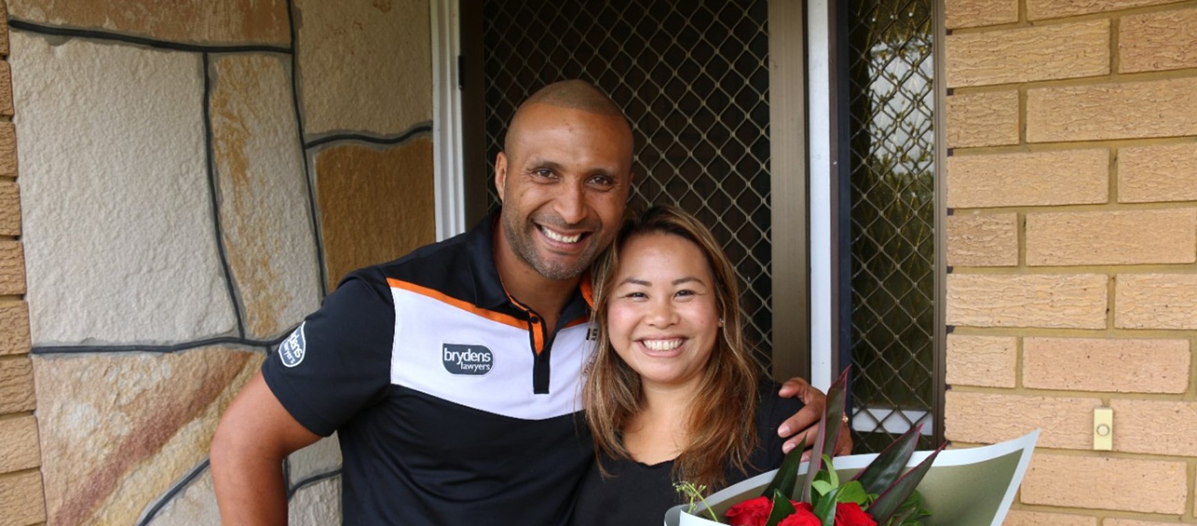 Gallery: Whatuira visits Members for Valentine's Day