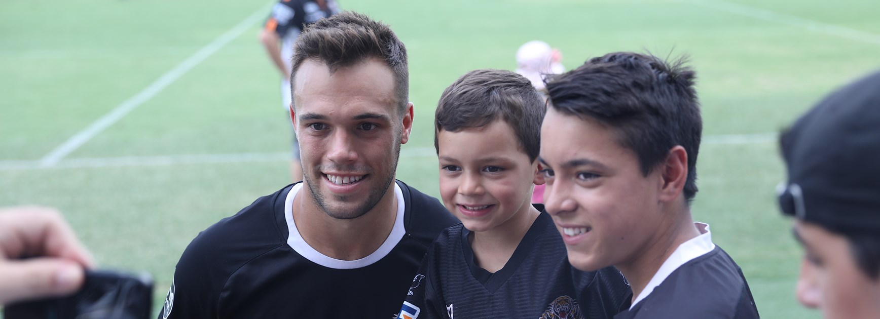 Wests Tigers to train with Western Suburbs District Junior Rugby League players