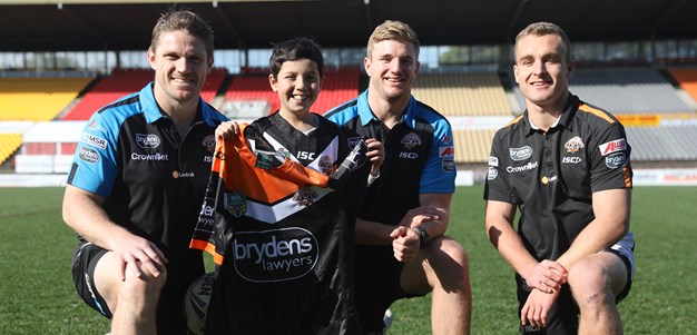 Gallery: Wests Tigers Footy Colours Day