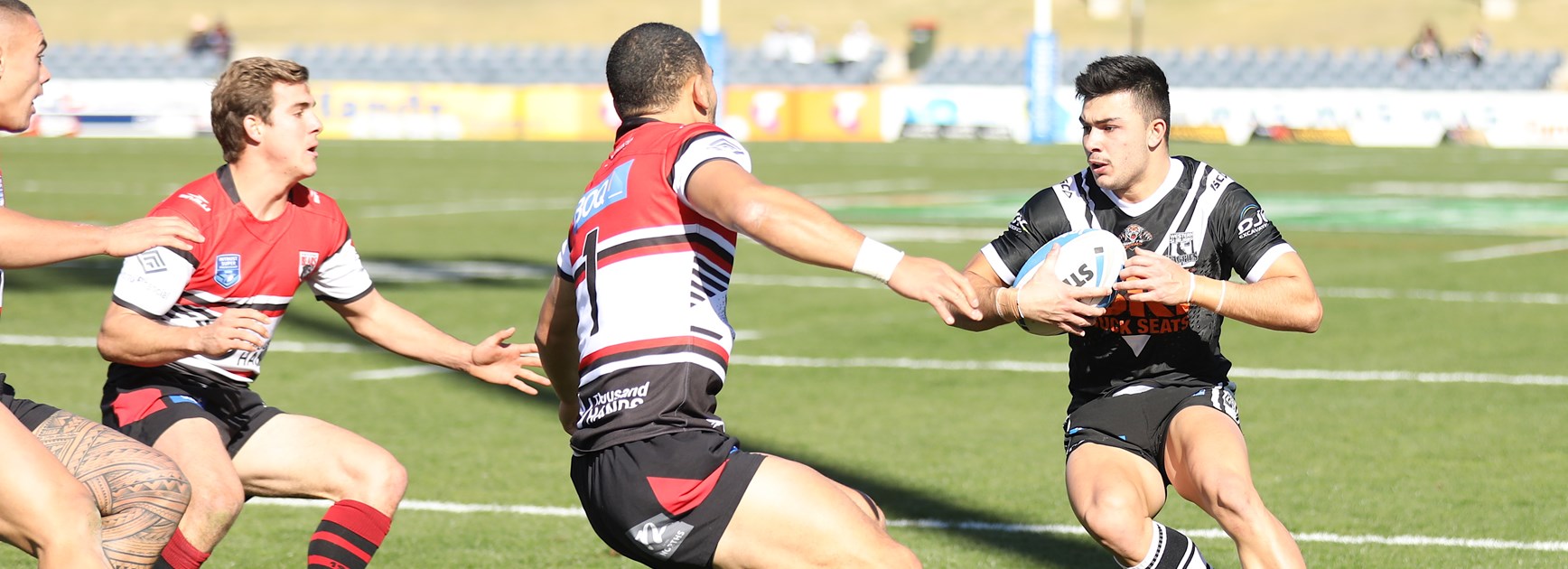 Magpies hold on to defeat Bears