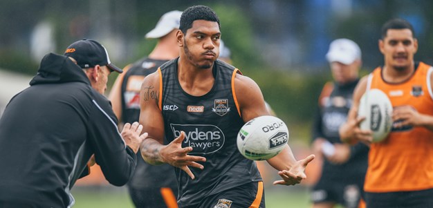 Thomas Mikaele re-signs with Wests Tigers