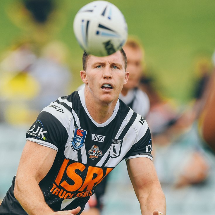 Second half comeback earns late draw for Magpies