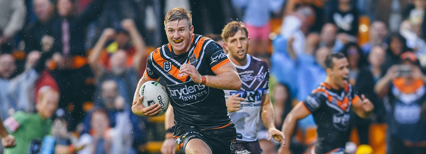 Luke Garner scores a try in Wests Tigers win over the Sea Eagles at Leichhardt Oval