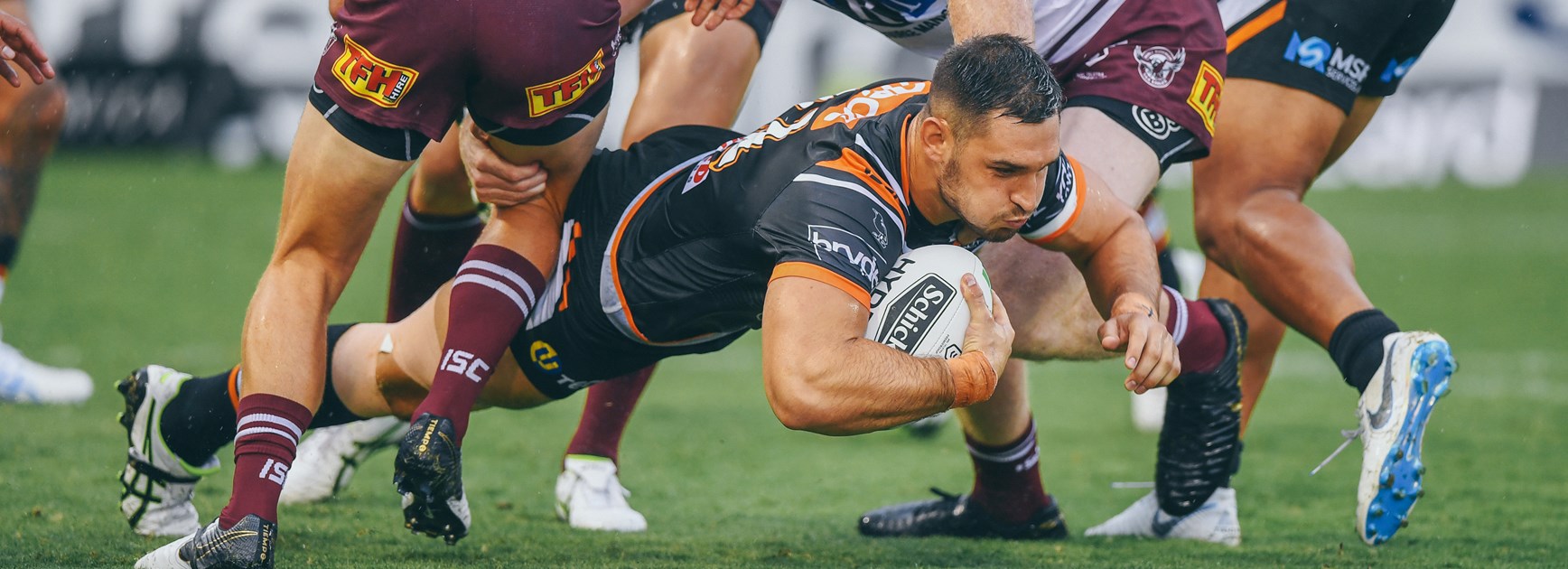 Wests Tigers dominate second half to down Manly