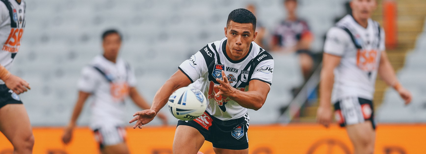 Magpies run down for thrilling draw against Dragons