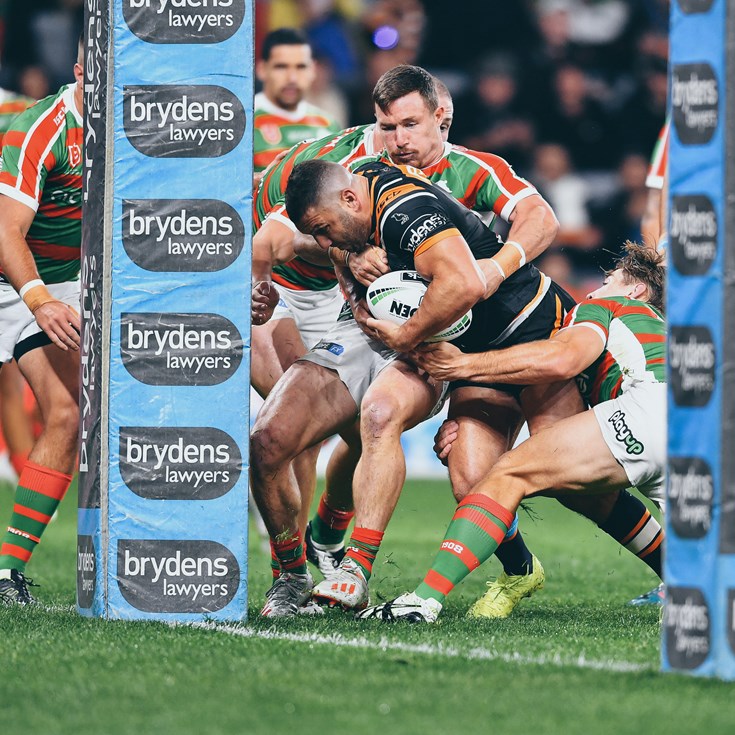 Apology accepted but Farah won't defend Burgess