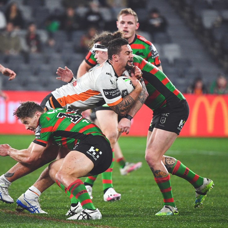 Grant sends Aloiai barging over