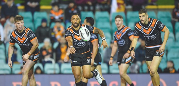 Broncos error hands Marshall a try