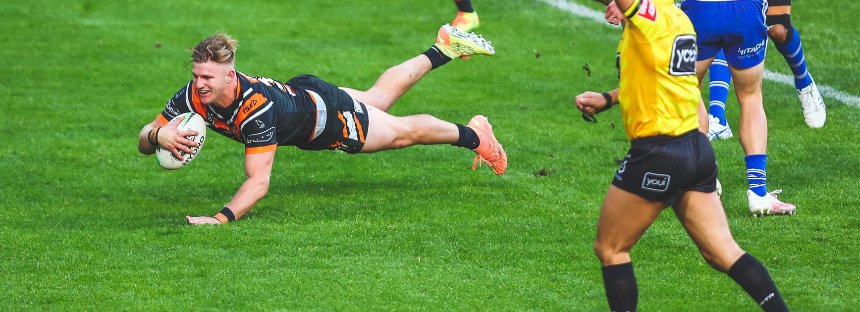 Brooks field goal secures thrilling win for Wests Tigers