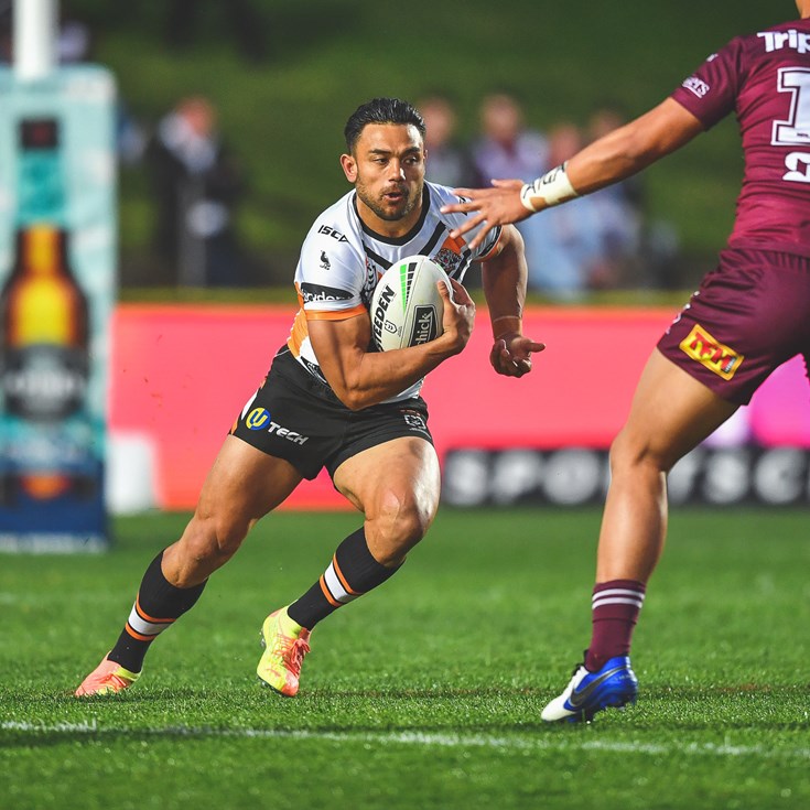 Nofoaluma hat-trick sets up enthralling finish