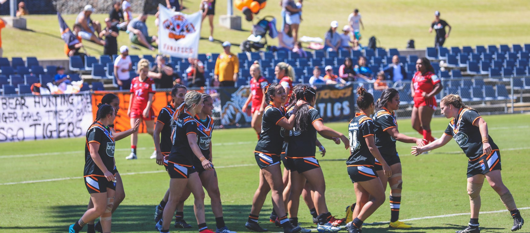 Wests Tigers women put up strong show against Bears