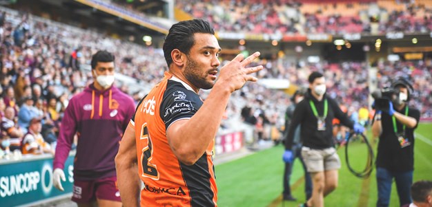 Nofoaluma scores record try