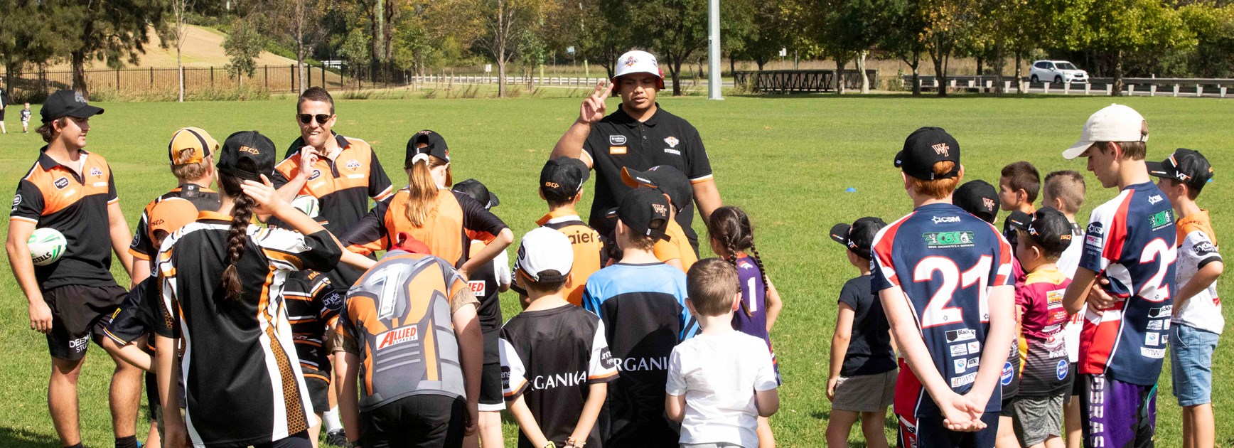 Wests Tigers host Members Junior Clinic