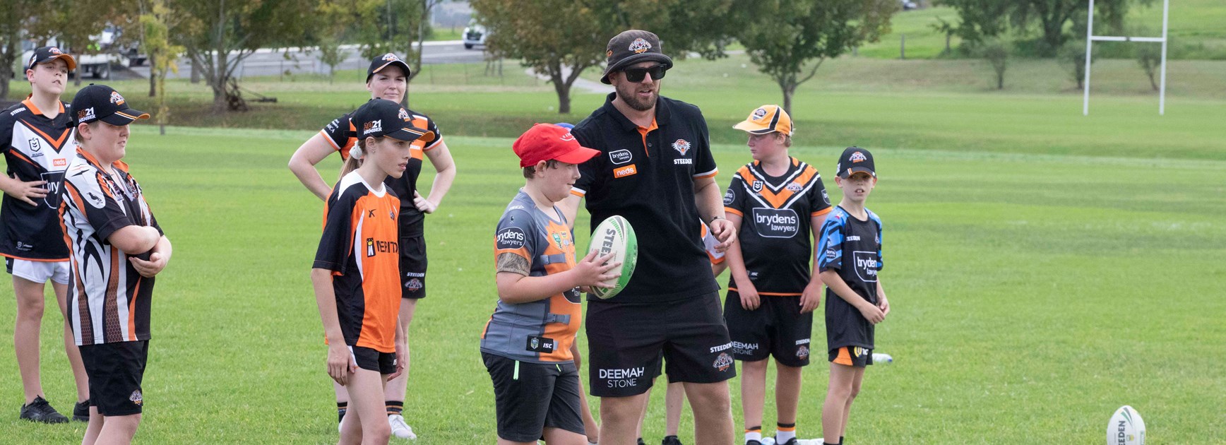 Wests Tigers thank Junior League Development Officers