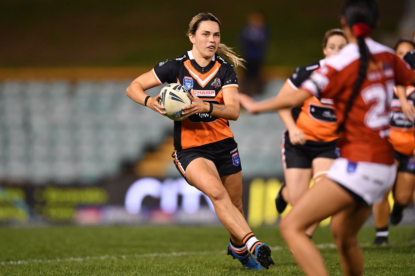 Botille Vette-Welsh in action for Wests Tigers during the 2021 season