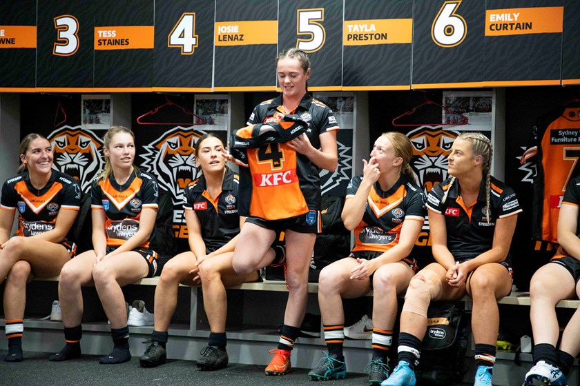 Tess Staines presented with her Wests Tigers HNW jersey 