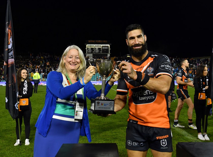 James Tamou presented with the Cup by Beyond Blue spokesperson, Camilla Martin