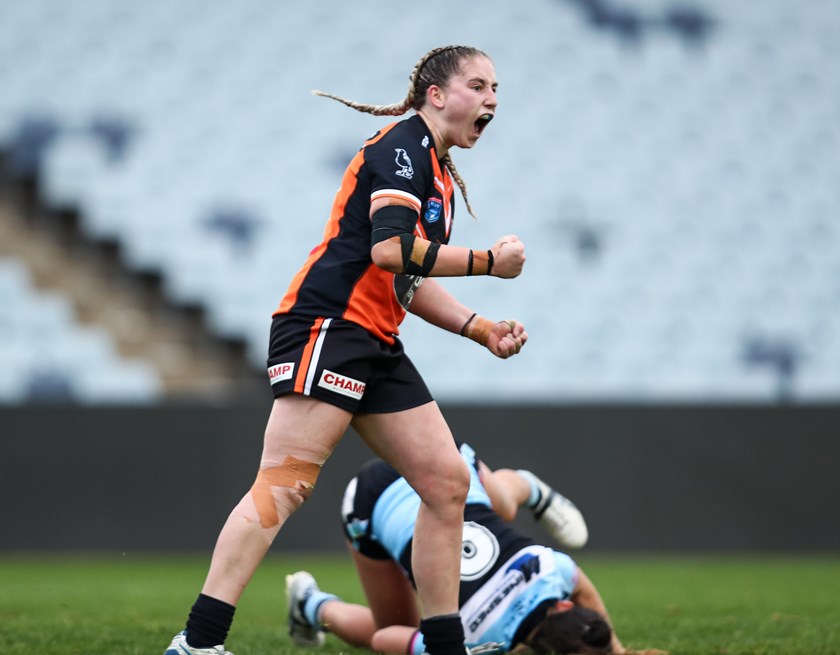 Golden Moment: Emily Curtain slots golden-point winner