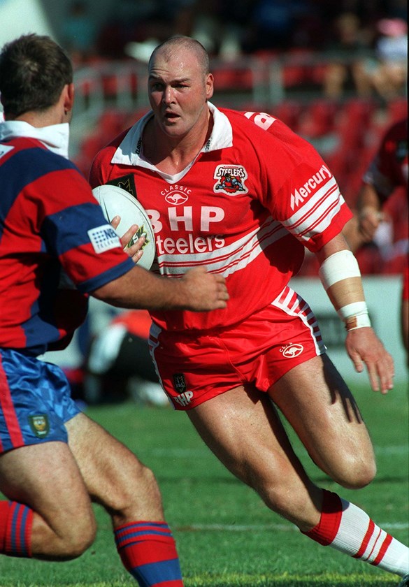 Former Dapto Canary Paul McGregor playing for Illawarra Steelers in 1998