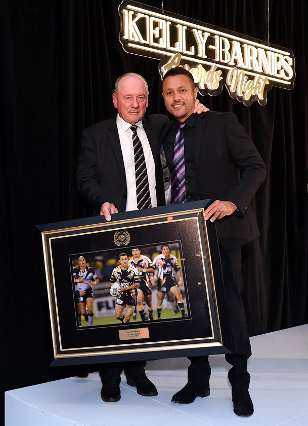 Tim Sheens with new Life Member Scott Prince 