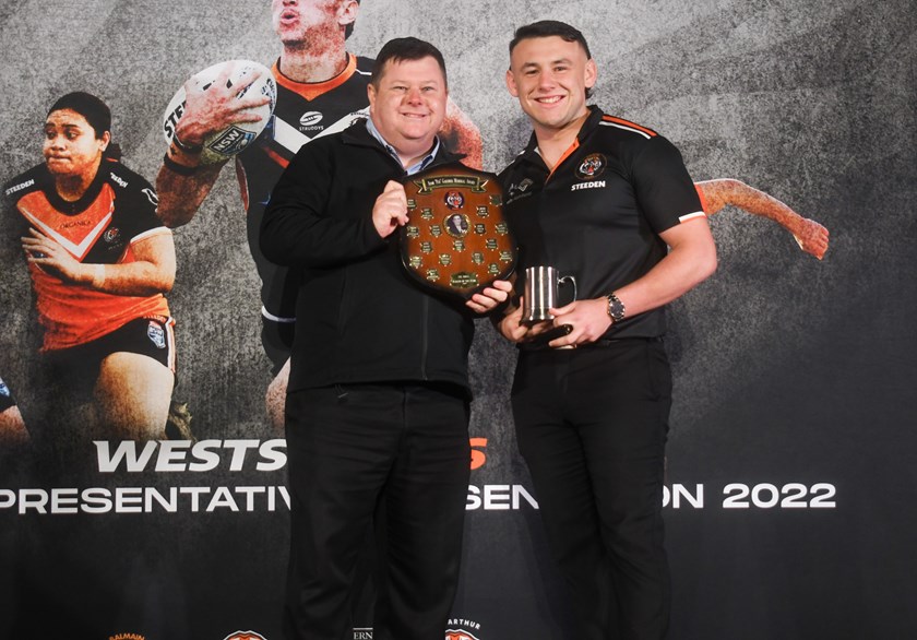 Steve Wilson presenting Cayne Nicholas with the Adam Gardner Best & Fairest Award