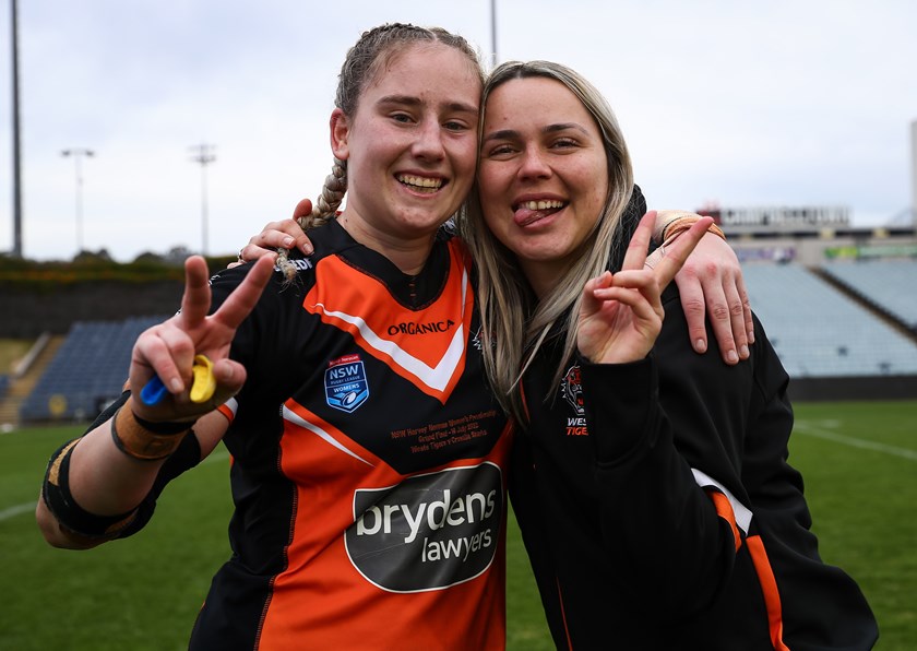 Botille with Wests Tigers premiership-winning captain, Emily Curtain