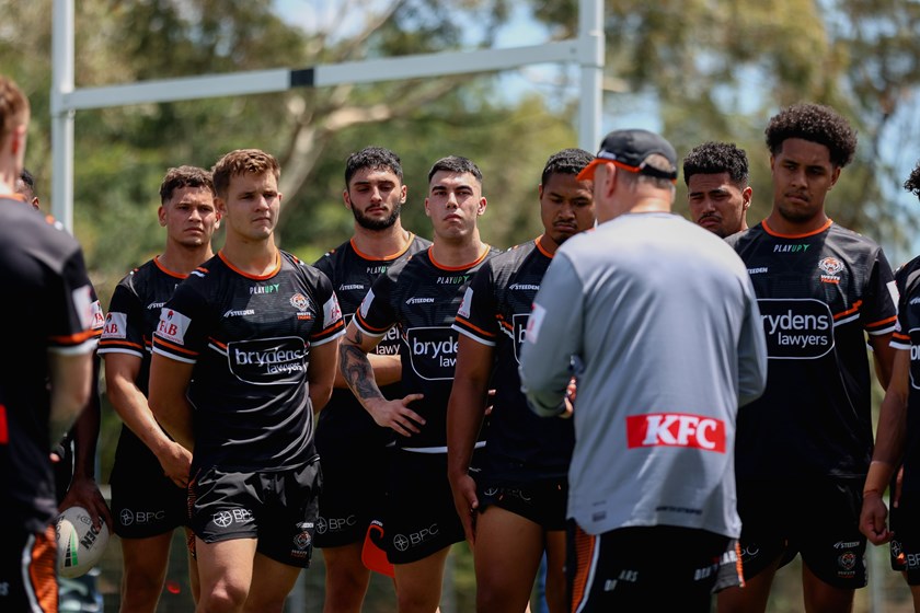 Tim Sheens explaining what he wants
