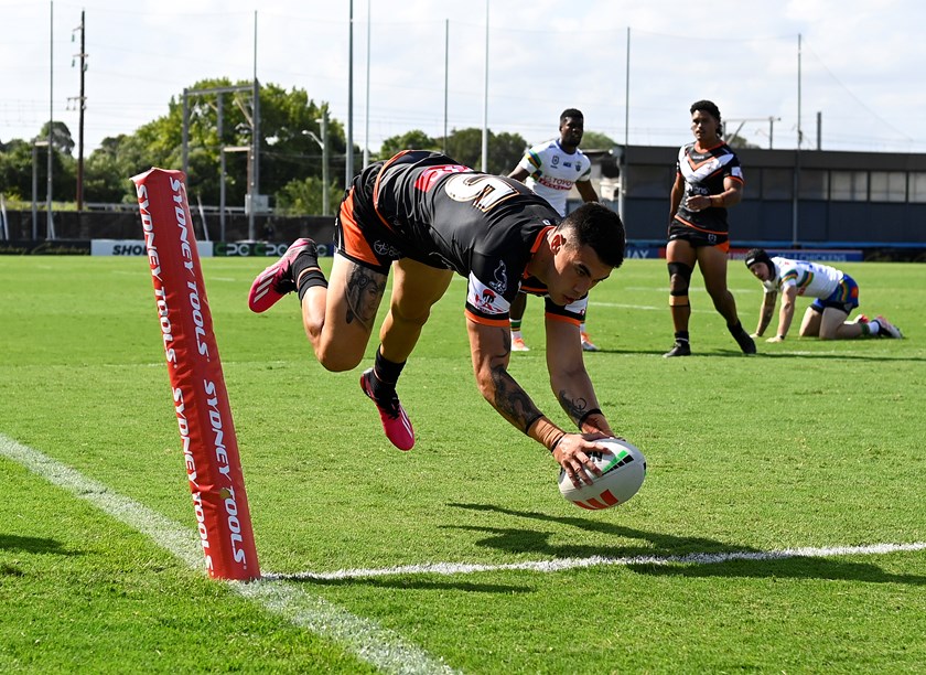 The 'Forbes Ferrari' touches down at Belmore 