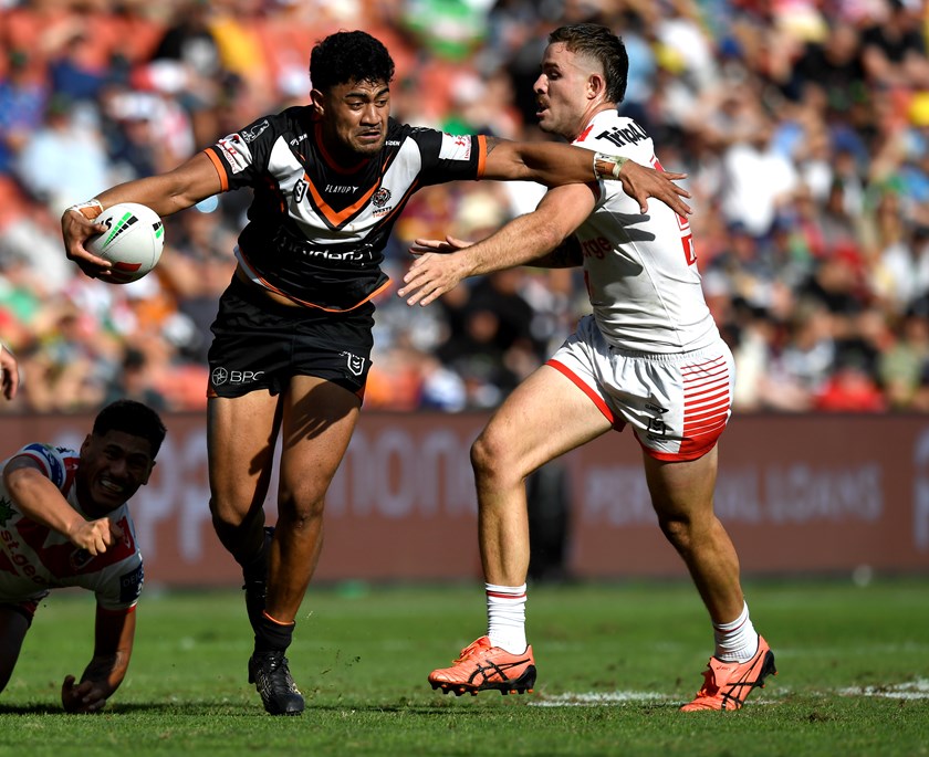 Kepaoa in action against Dragons at Magic Round 