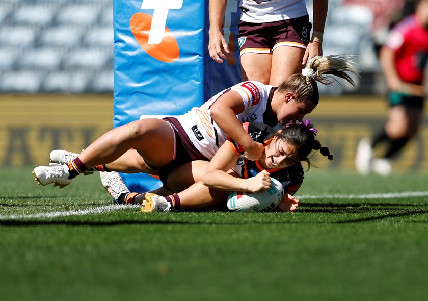 Nour scores her first NRLW try against the Broncos in Newcastle