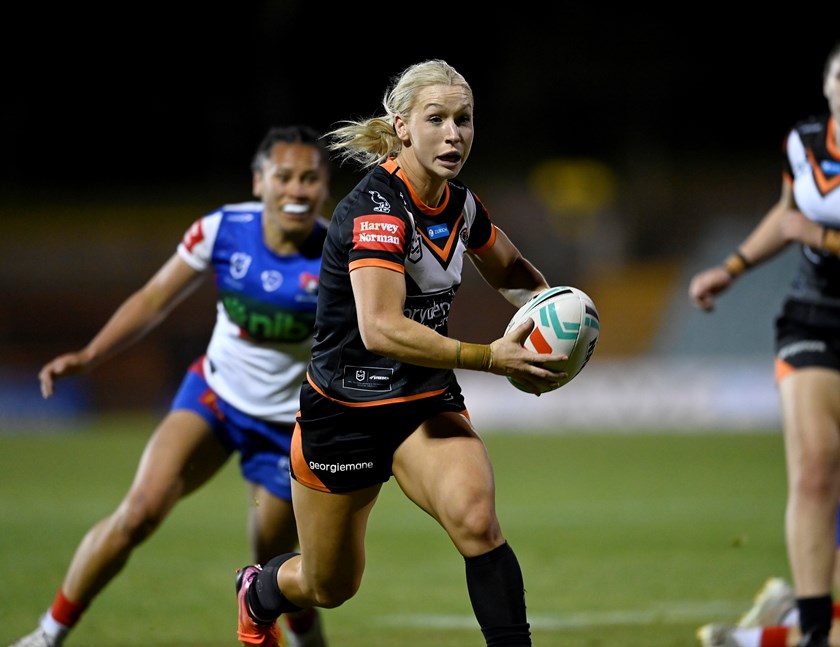 Horne hitting a hole against the Knights 