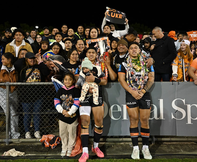Luke Laulilii makes his NRL debut against the Raiders alongside brother Kit
