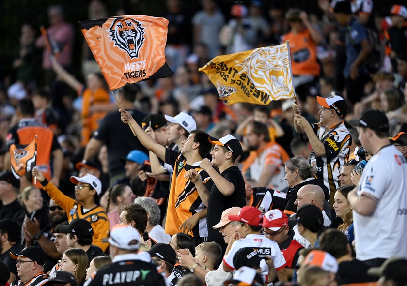 Full house at Campbelltown for Wests Tigers Round 6 match against the Dragons 