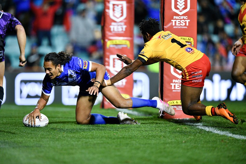 Jarome Luai scores for Samoa in 2019