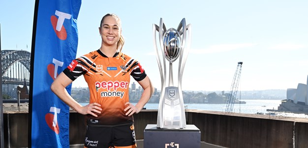 Kezie Apps reaches 50 games milestone in NRLW